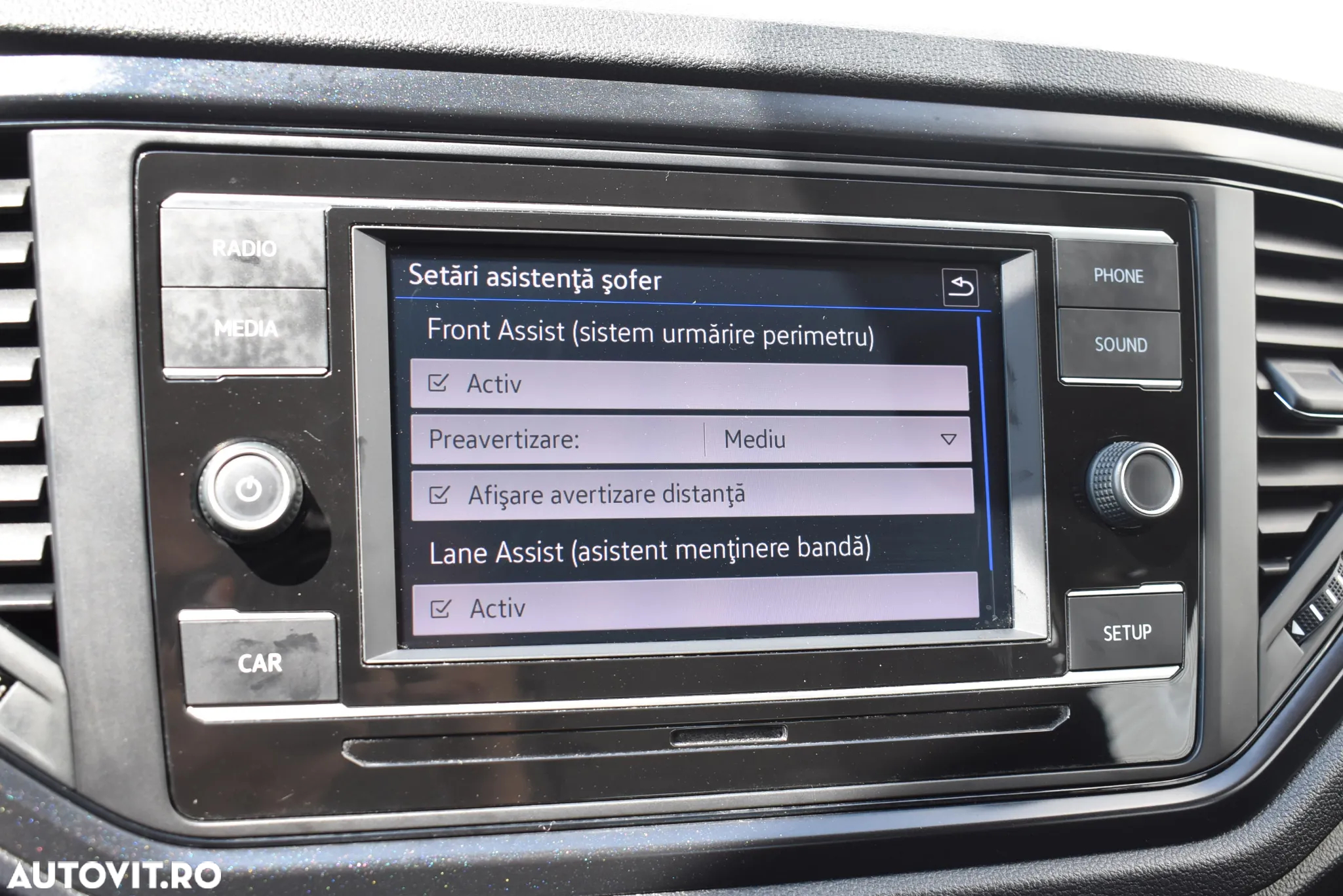 Volkswagen T-ROC 1.6 TDI Base - 16