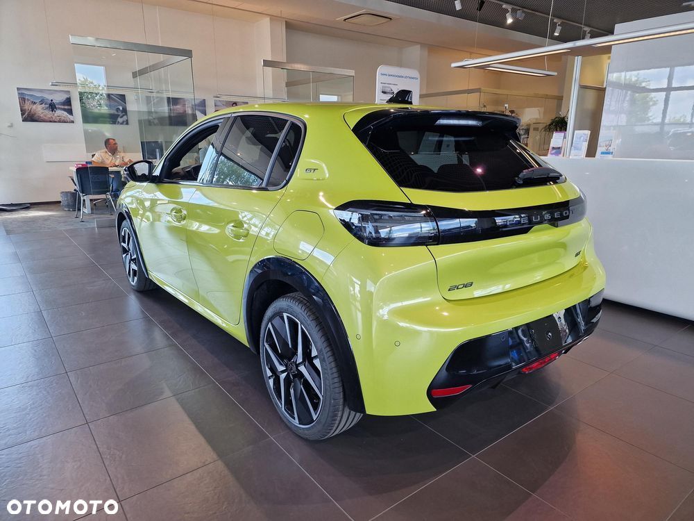 Peugeot 208 1.2 mHEV GT - 6