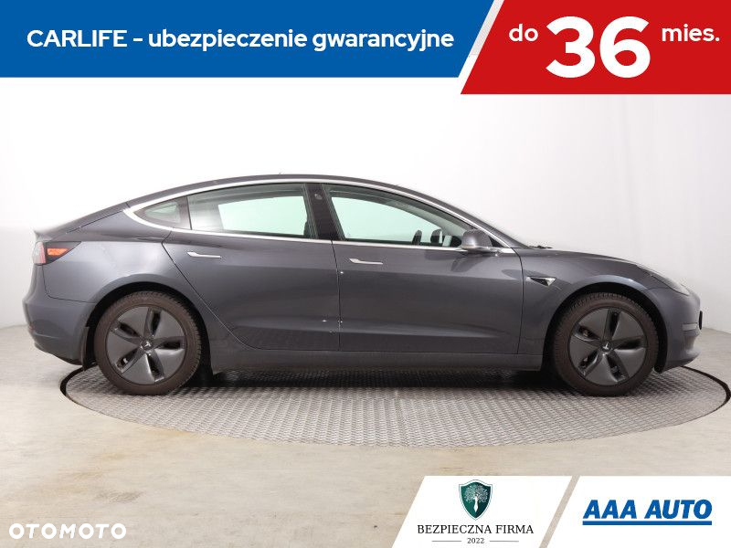 Tesla Model 3 - 7