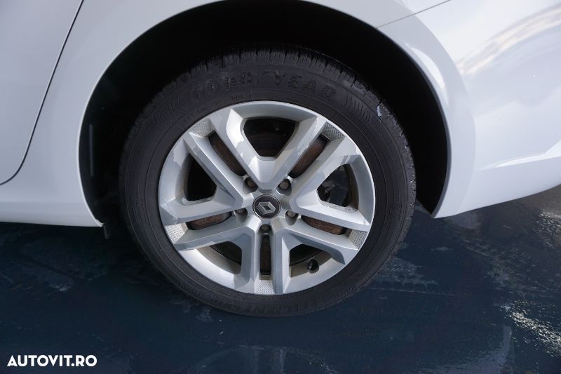 Renault Megane TCe EDC Zen - 7