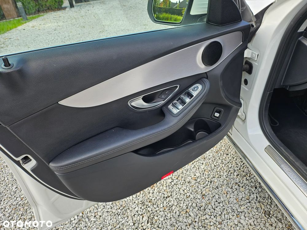Mercedes-Benz Klasa C 200 d T 9G-TRONIC AMG Line - 23