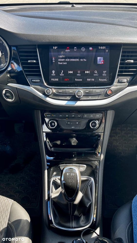 Opel Astra 1.4 T Elite - 7