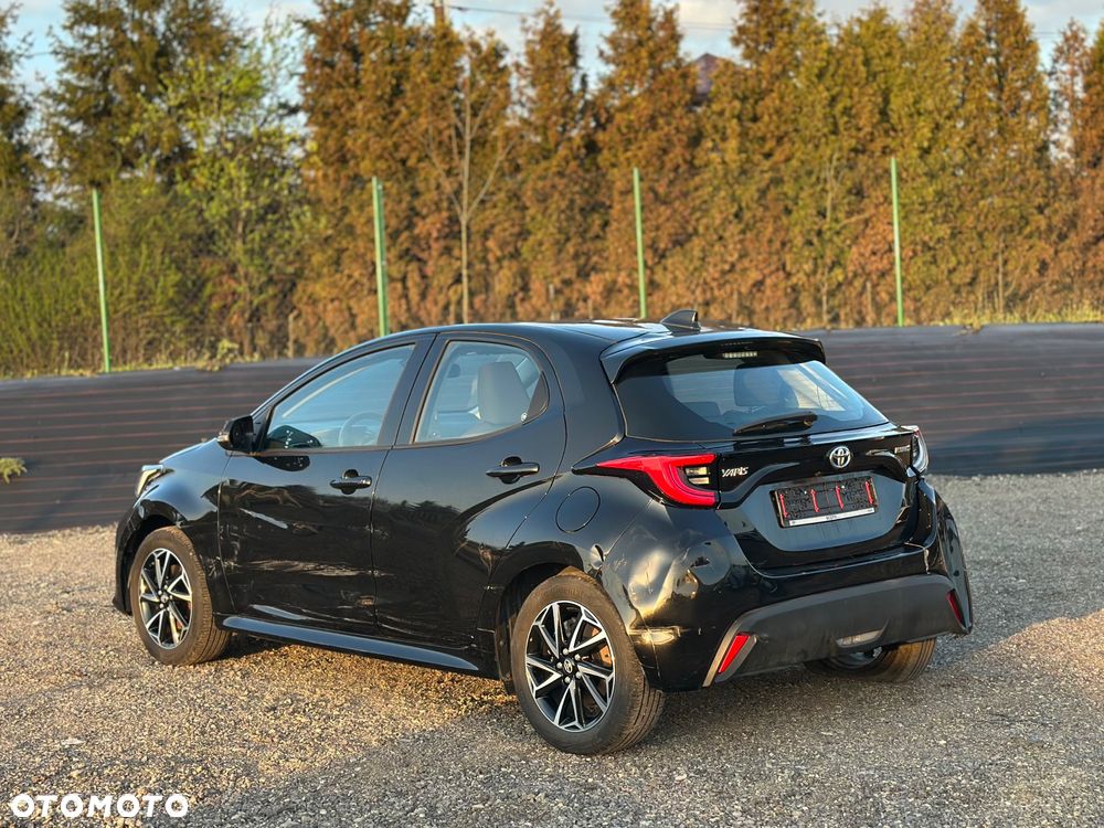 Toyota Yaris - 16