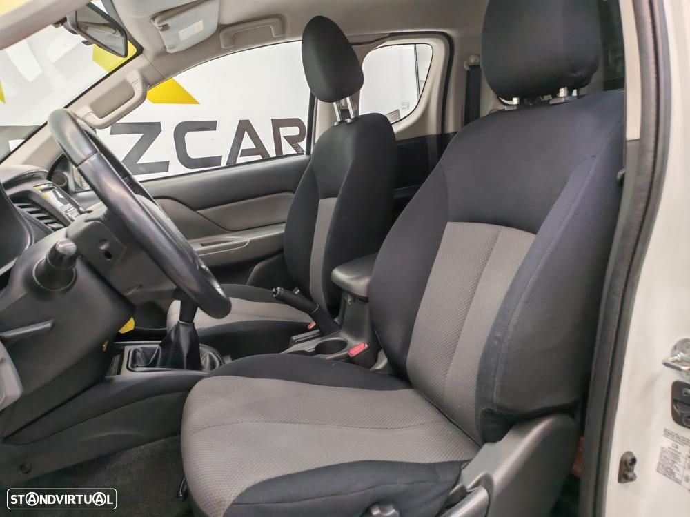Mitsubishi L200 2.4 DI-D Club Invite Strakar Look CC 4WD - 14
