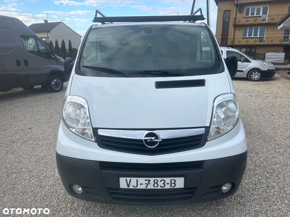 Opel Vivaro - 10