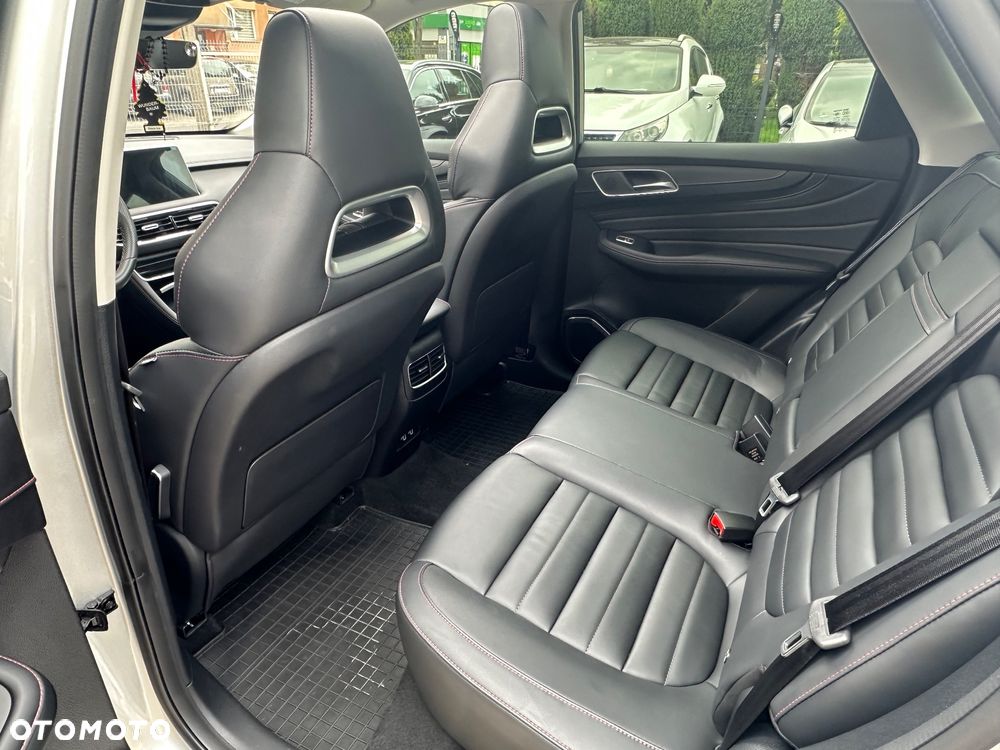 MG HS 1.5 T-GDI Exclusive DCT - 26