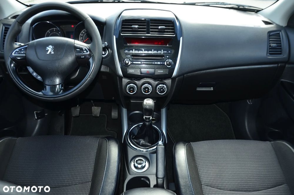 Peugeot 4008 - 24