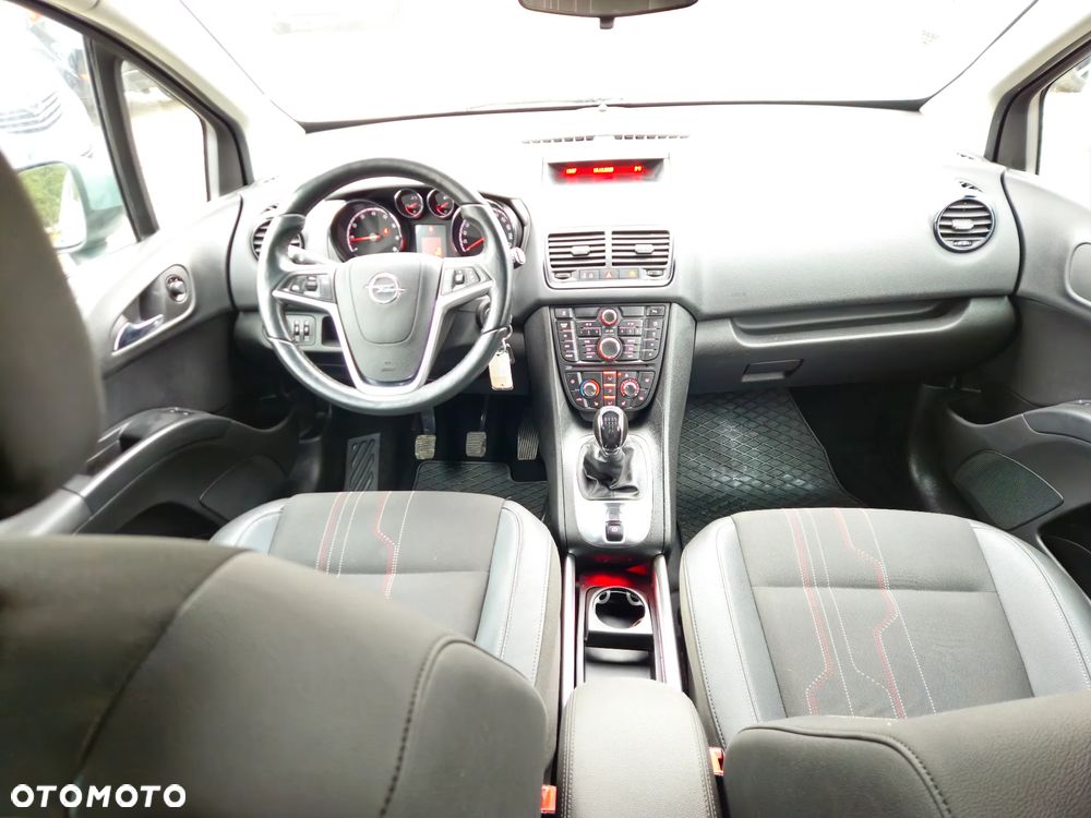 Opel Meriva ver-1-4-design-edition - 23