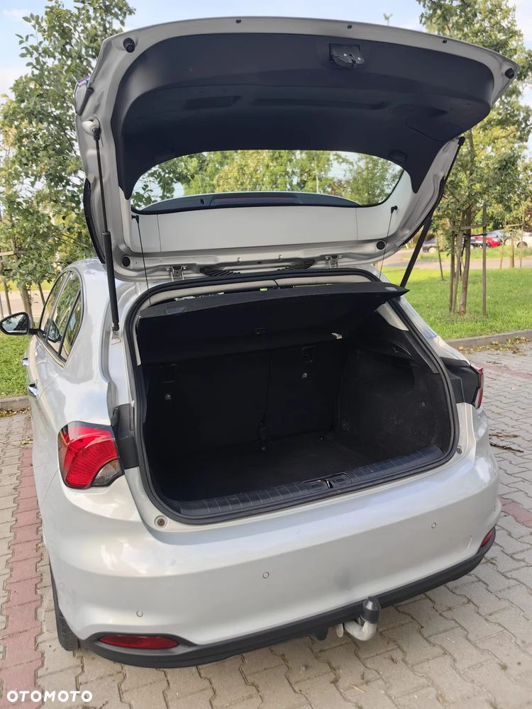 Fiat Tipo 1.4 T-Jet 16v Lounge - 5