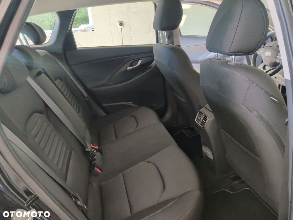 Hyundai i30 - 11