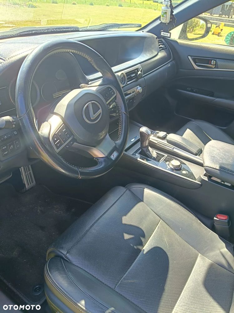 Lexus GS - 16