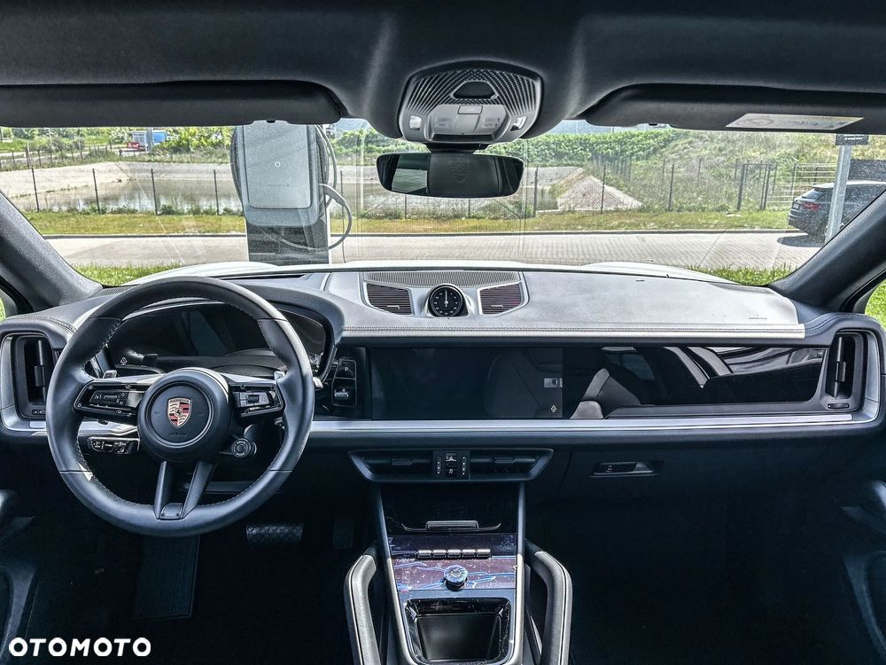 Porsche Cayenne Standard - 9