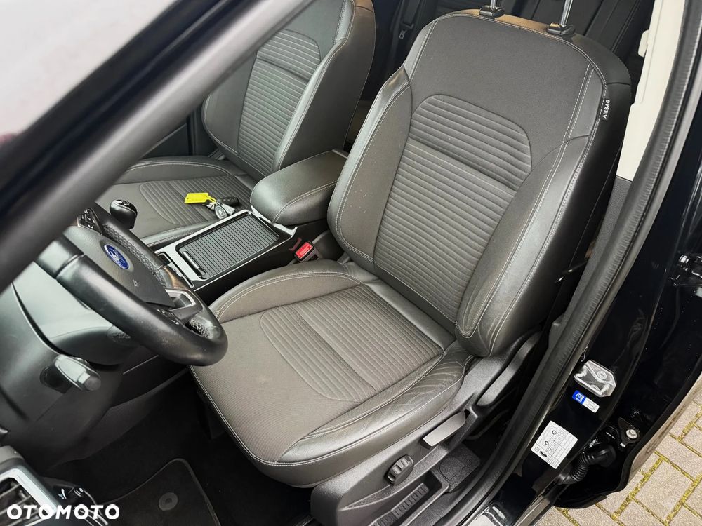 Ford Kuga 2.0 TDCi 4x2 Titanium - 8