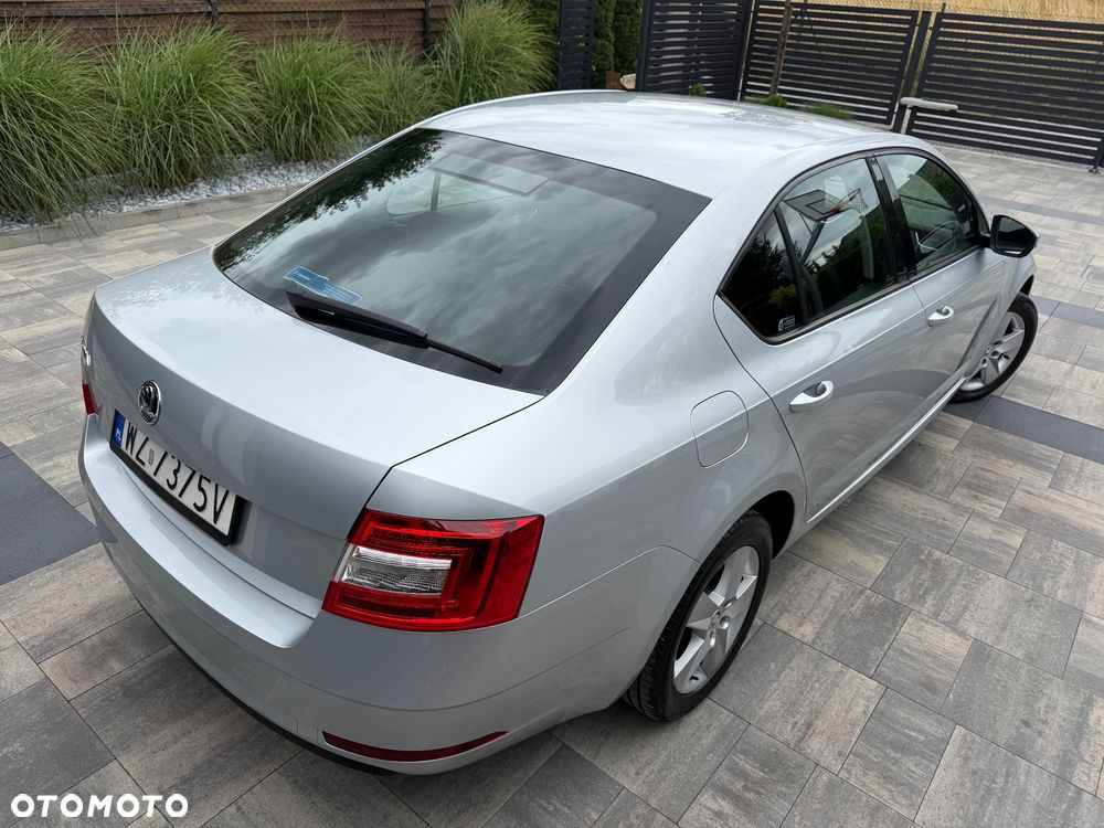 Skoda Octavia 2.0 TDI Ambition DSG - 18