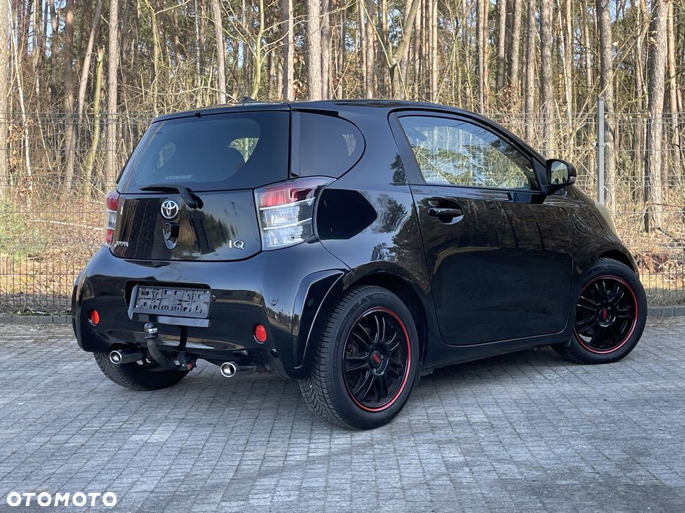 Toyota iQ 1.33 - 3