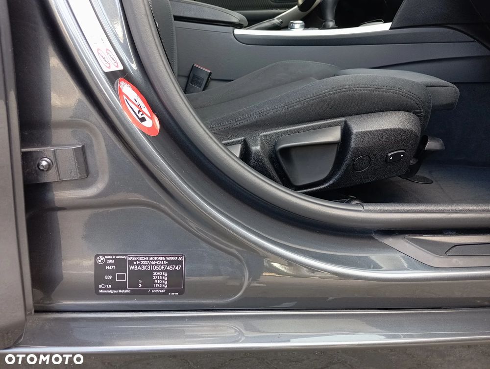 BMW Seria 3 320d DPF - 26
