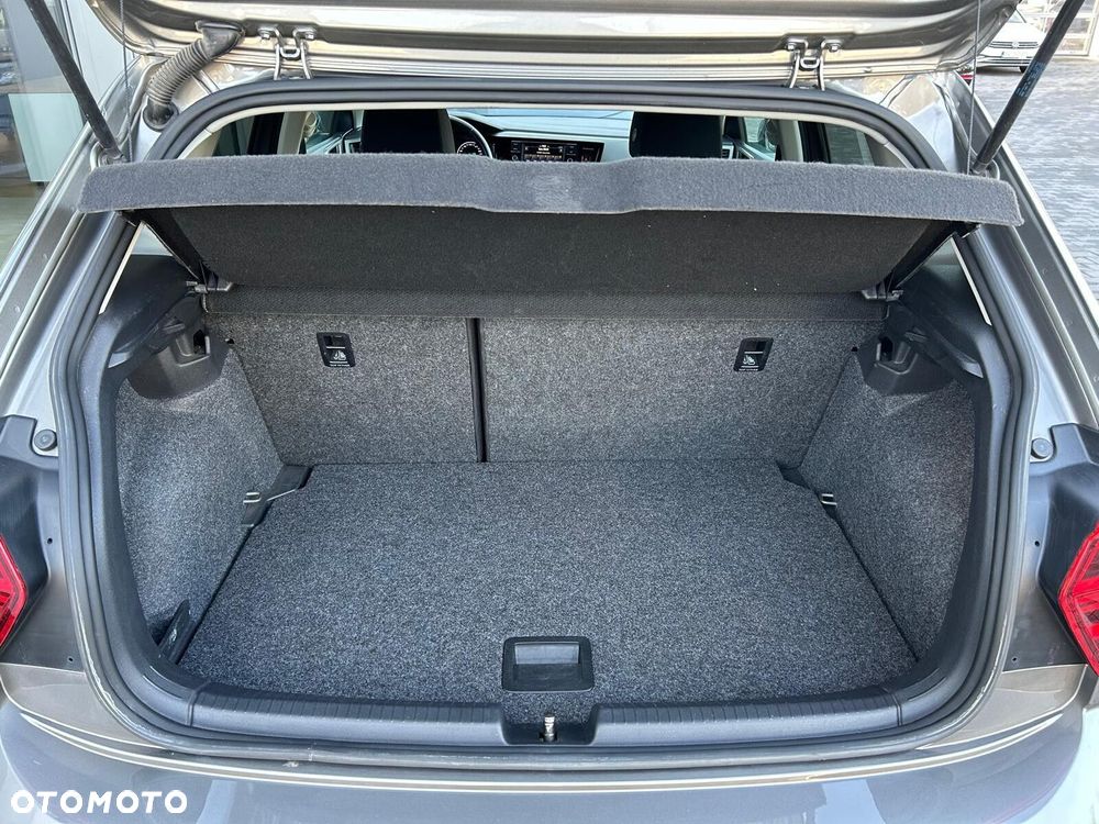 Volkswagen Polo 1.0 TSI Comfortline DSG - 11