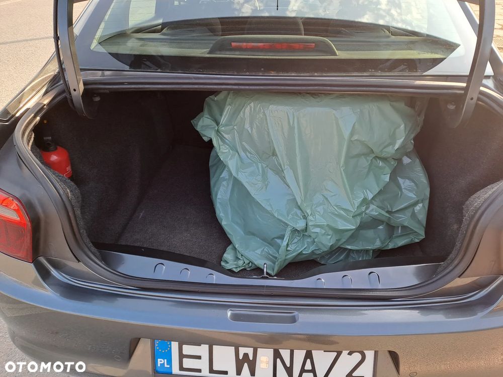 Citroën C-Elysée 1.2 PureTech MoreLife - 11