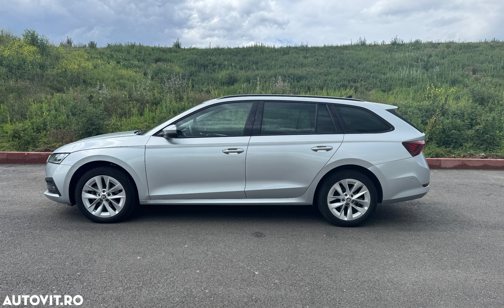 Skoda Octavia 2.0 TDI DSG Style - 8