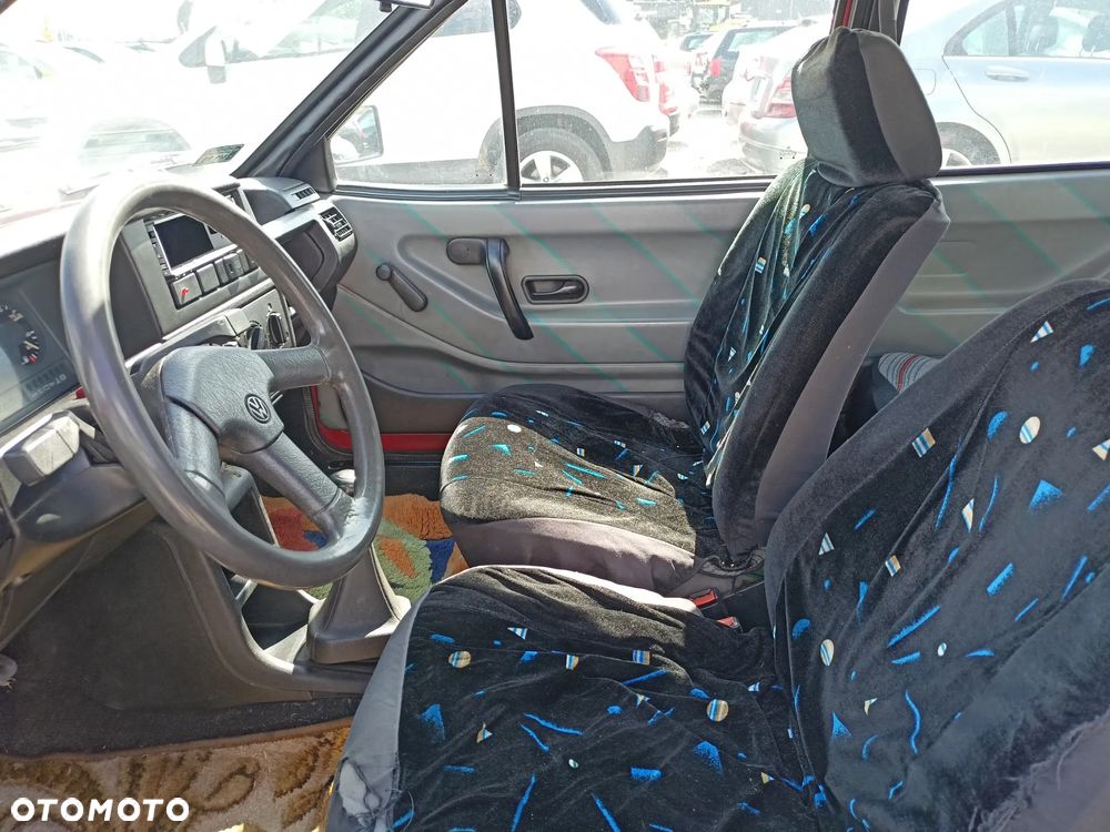 Volkswagen Polo - 8
