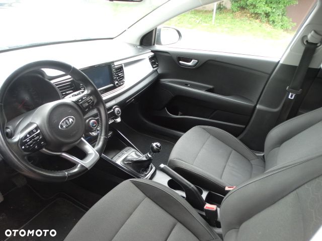 Kia Rio 1.2 Dream Team Edition - 14