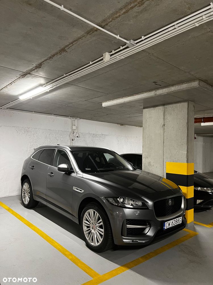 Jaguar F-Pace 2.0 i4D AWD R-Sport - 12