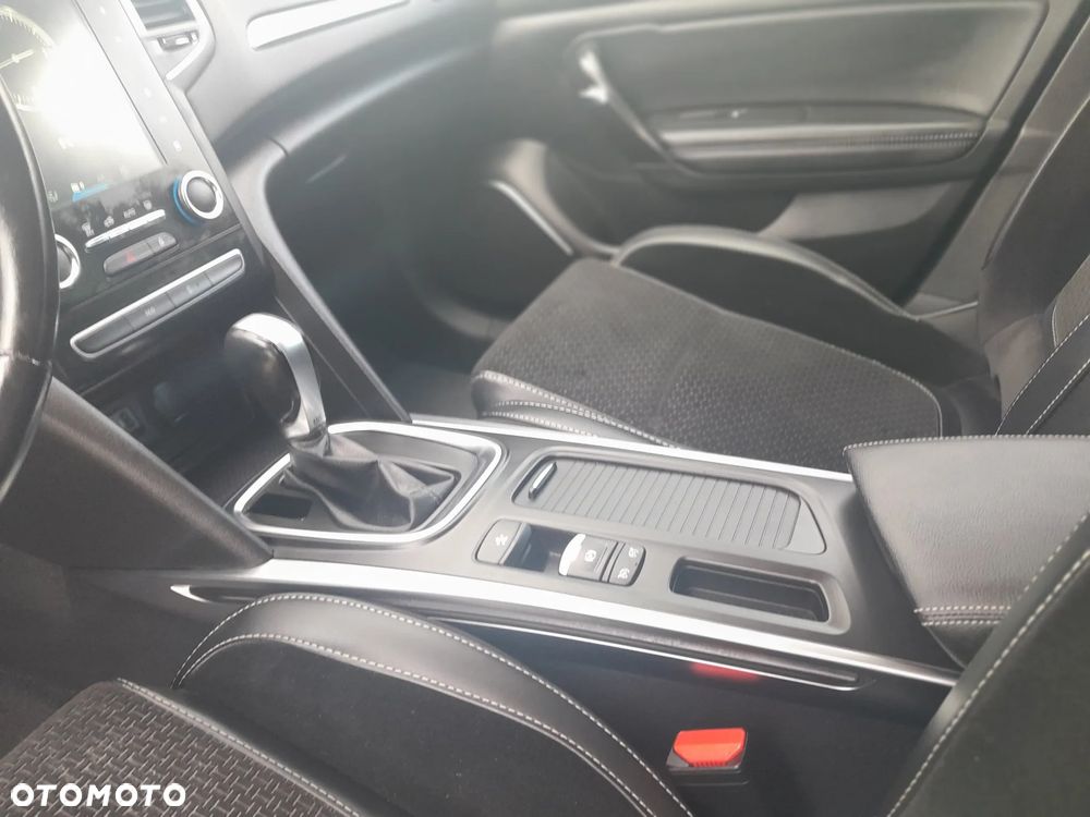 Renault Megane TCe 160 GPF EDC GT LINE - 19