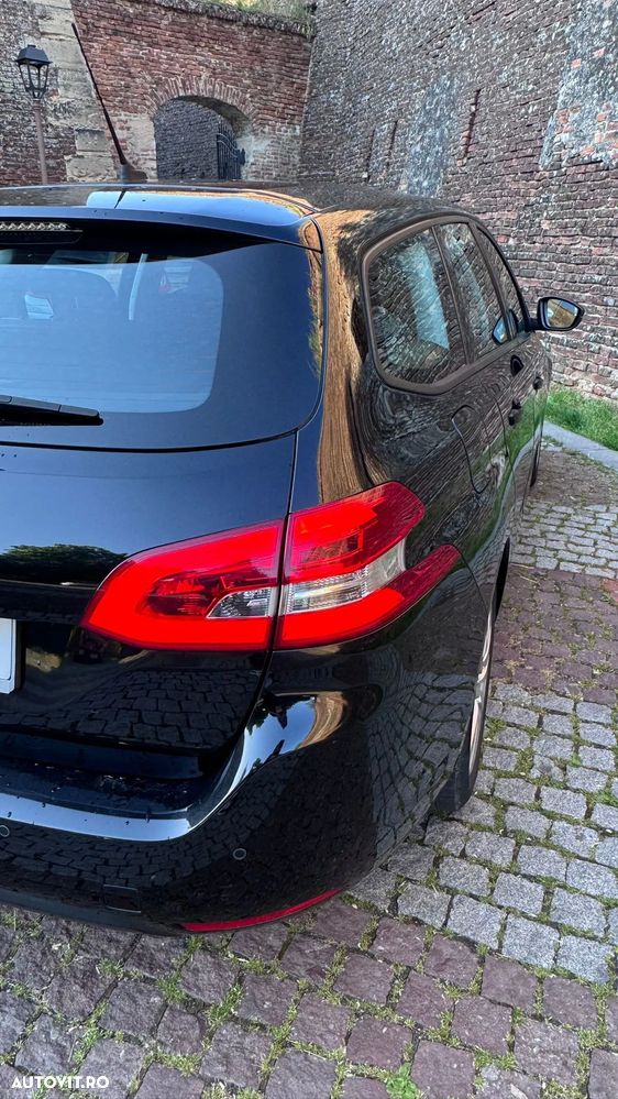 Peugeot 308 - 4