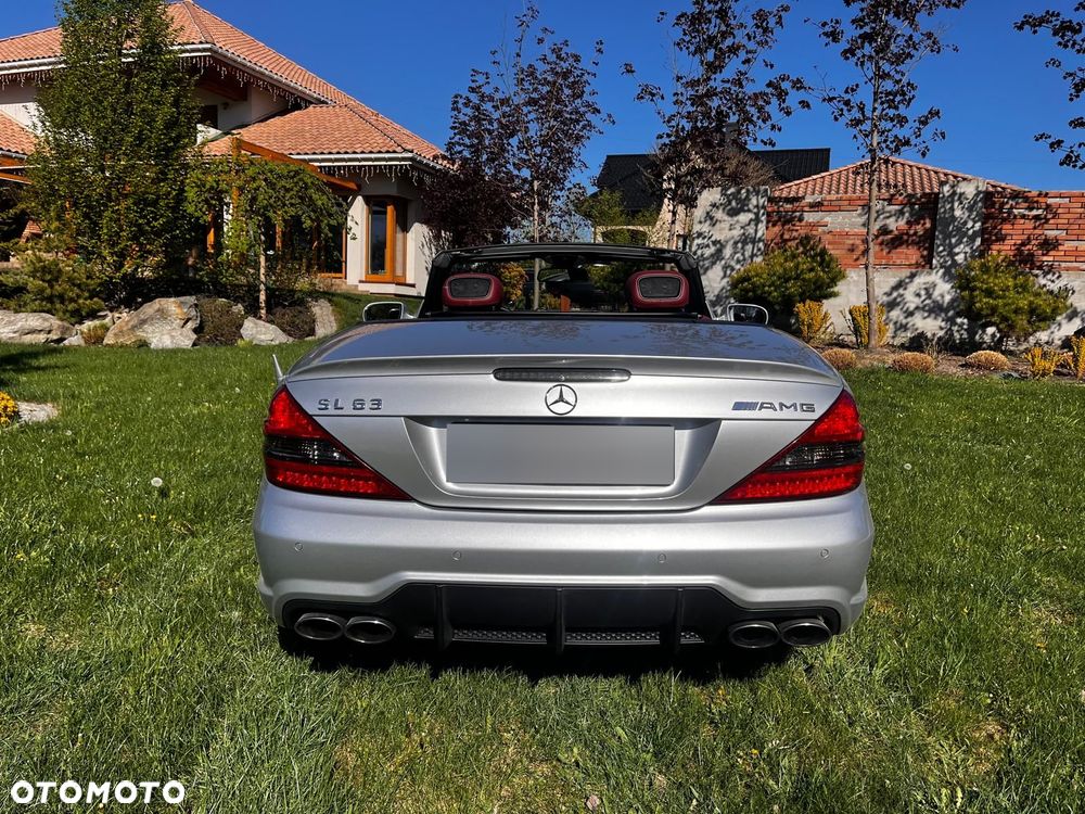 Mercedes-Benz SL 63 AMG - 9