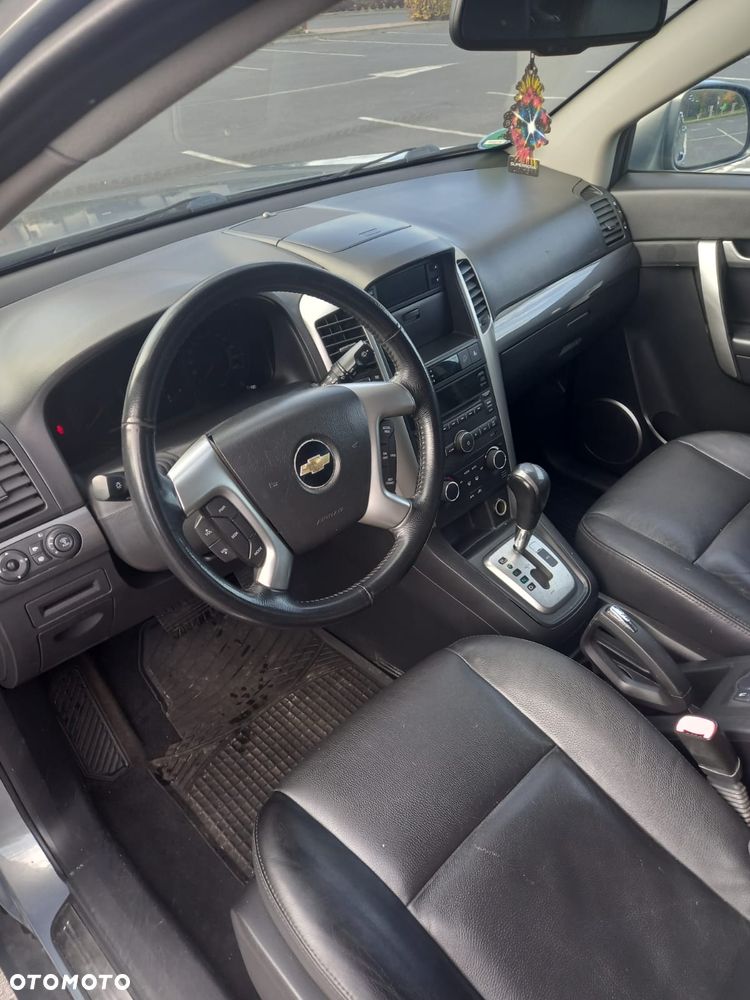 Chevrolet Captiva 2010 photo 4