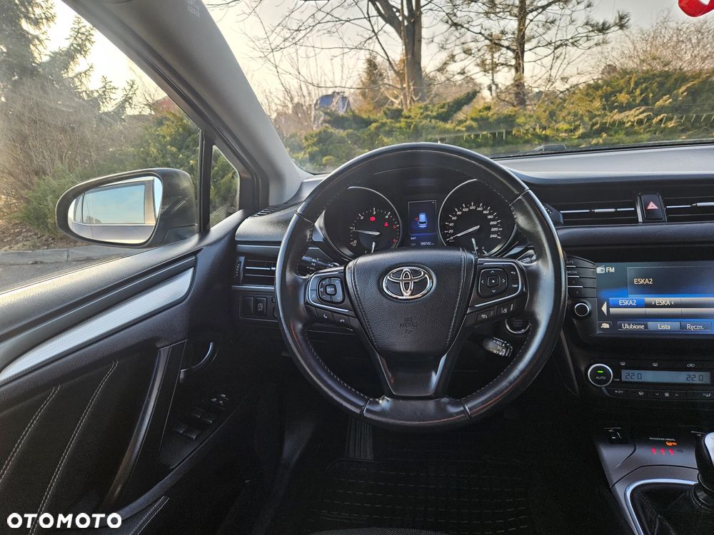 Toyota Avensis 2.0 D-4D Premium - 31