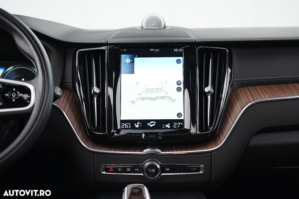 Volvo XC 60 Recharge T8 Twin Engine eAWD Inscription - 33