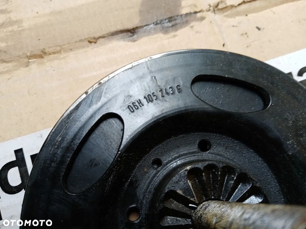 Koło pasowe wału Audi A4 B8 A5 2.0 TFSI 06H105243G - 4