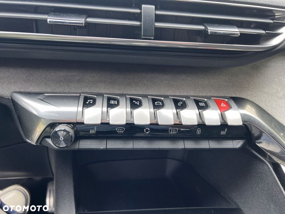 Peugeot 3008 1.2 PureTech GT S&S EAT8 - 17