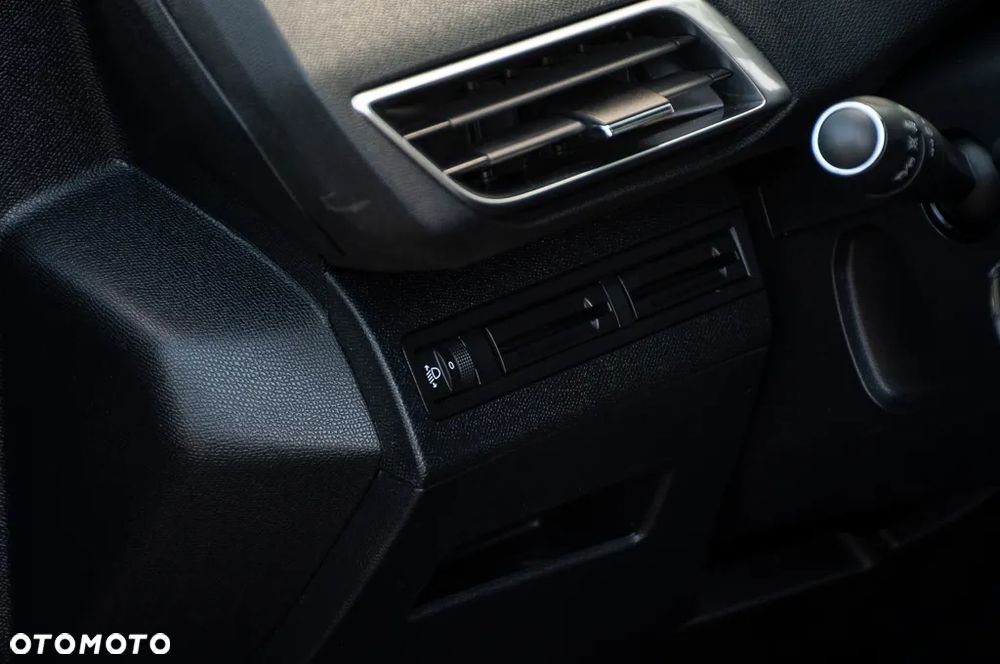 Peugeot 3008 BlueHDi 120 EAT6 Stop & Start Business Line - 30