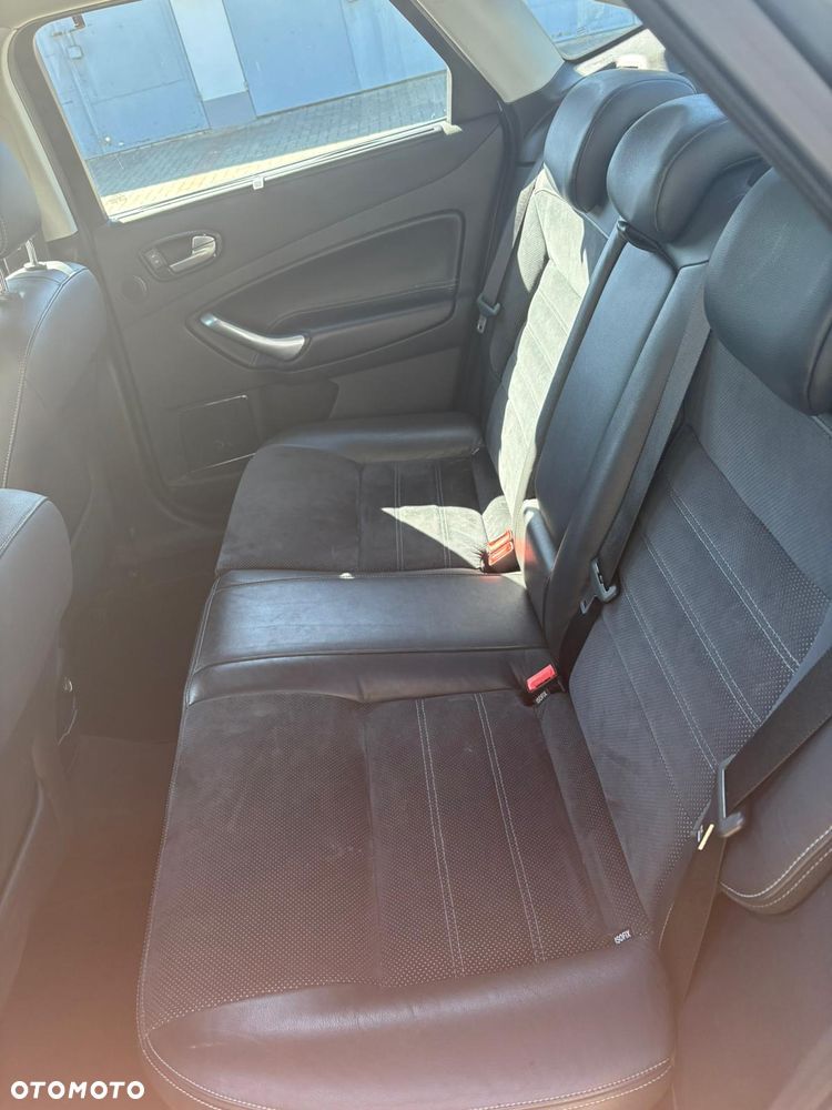 Ford Mondeo 2.0 Titanium - 14