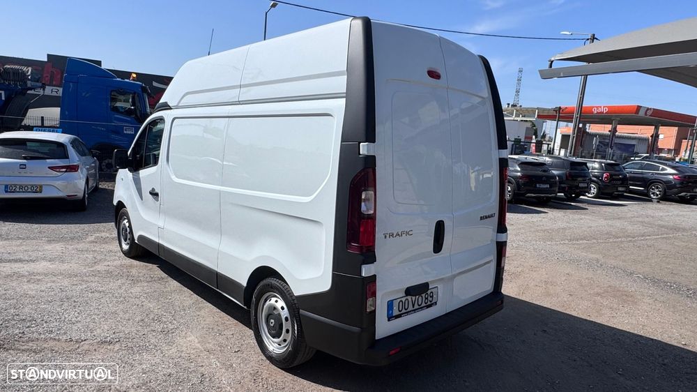 Renault Trafic 1.6 dCi L2H1 1.2T SS - 10