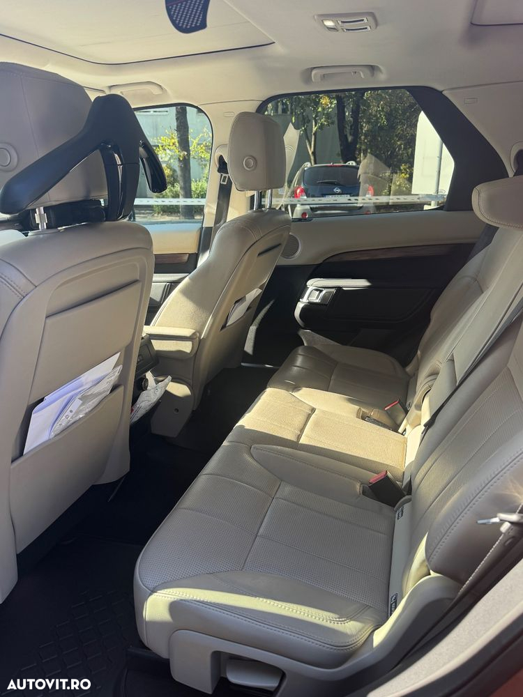 Land Rover Discovery 3.0 L TD6 First Edition - 8