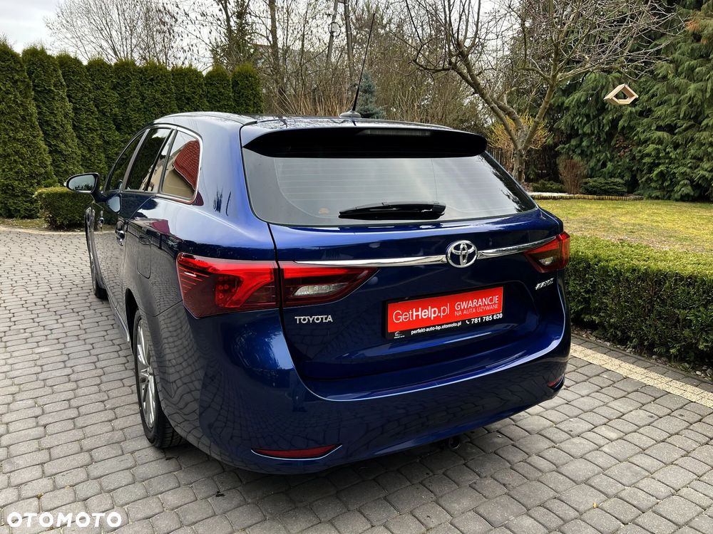 Toyota Avensis 1.6 Business Edition - 10