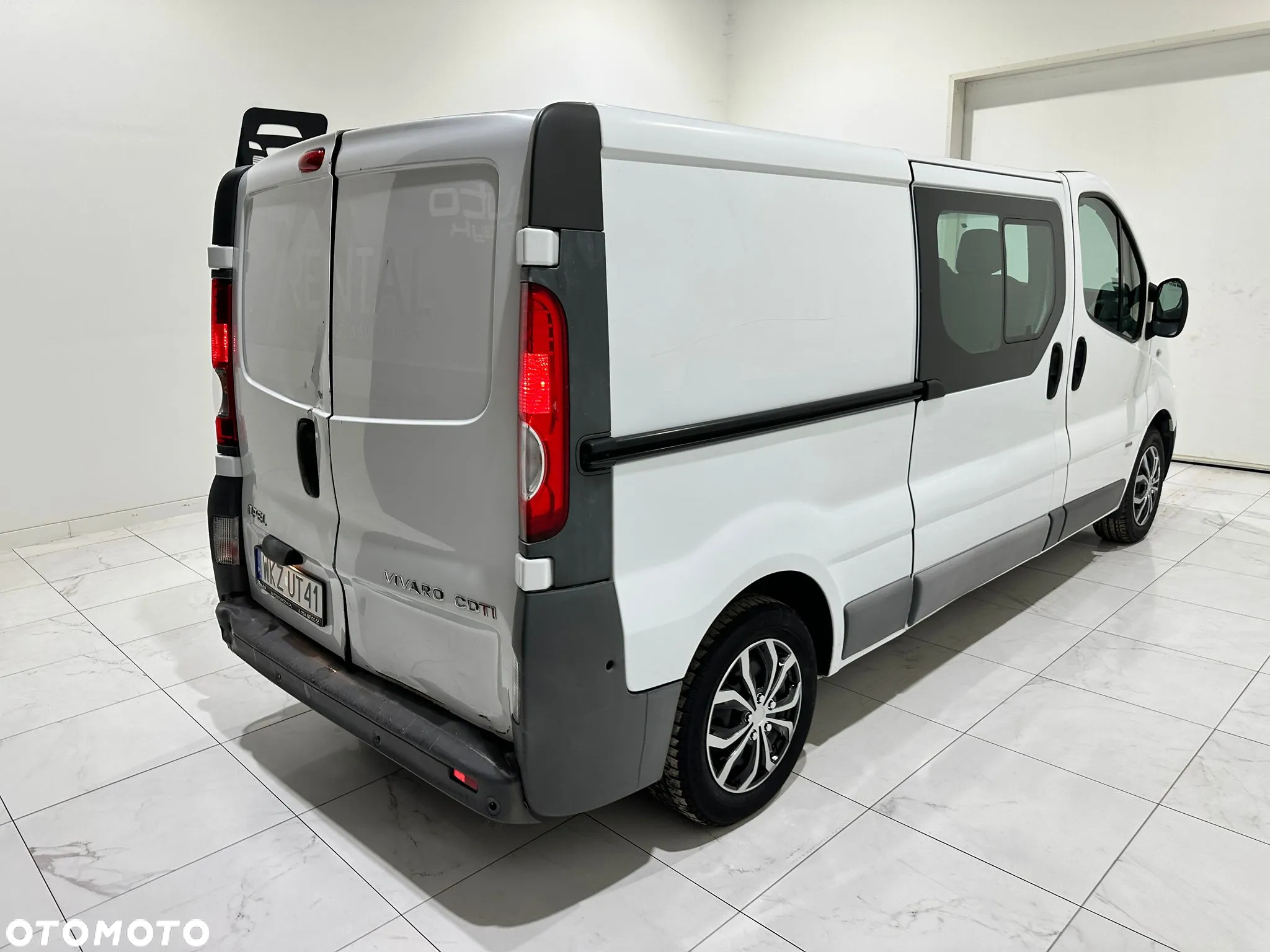 Opel VIVARO - 11