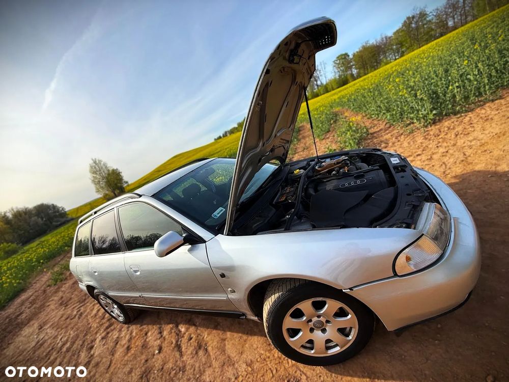 Audi A4 Avant 1.8 - 4