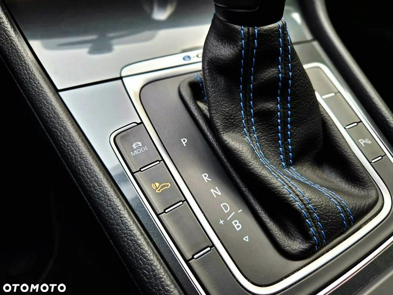 Volkswagen Golf e-Golf - 17