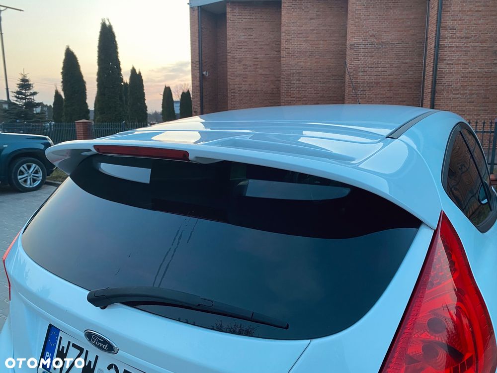 Ford Fiesta - 12