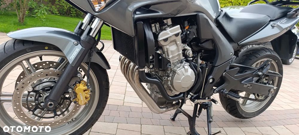 Honda CBF - 40