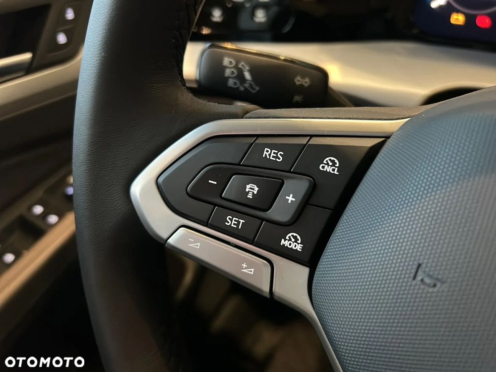 Volkswagen Golf - 12