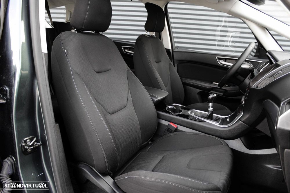 Ford S-Max 2.0 TDCi Titanium - 32