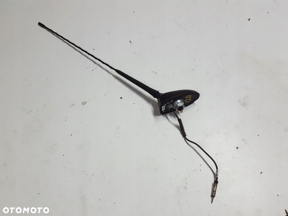 HYUNDAI I40 11-14r ANTENA DACHOWA RADIA - 1