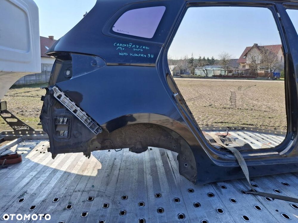 KIA CARENS IV 4 ĆWIARTKA TYŁ PRAWA - 1