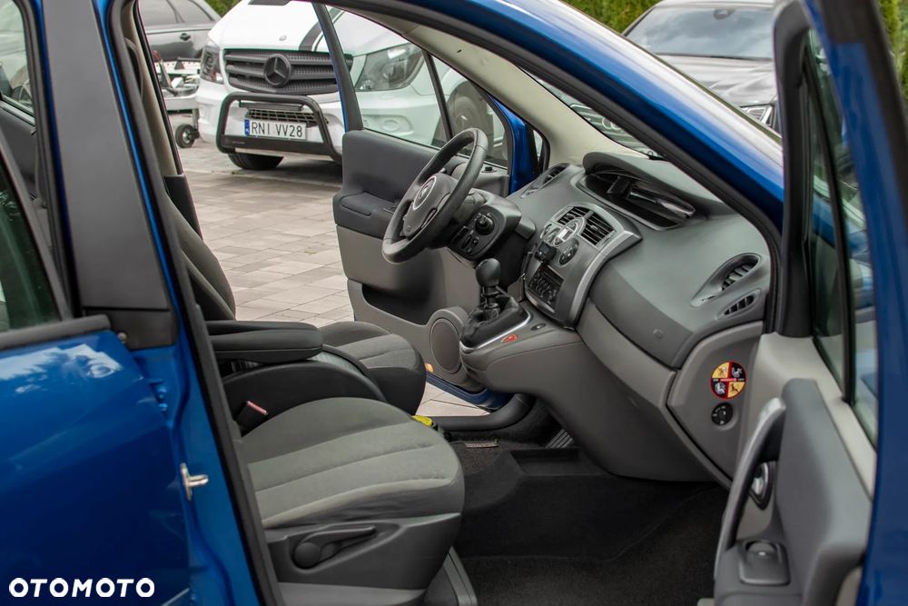 Renault Scenic - 26