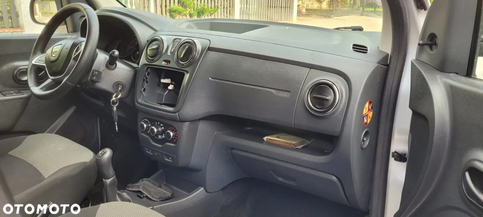 Dacia Lodgy 1.6 Access - 9
